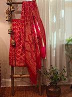 Red Rai Bandhej