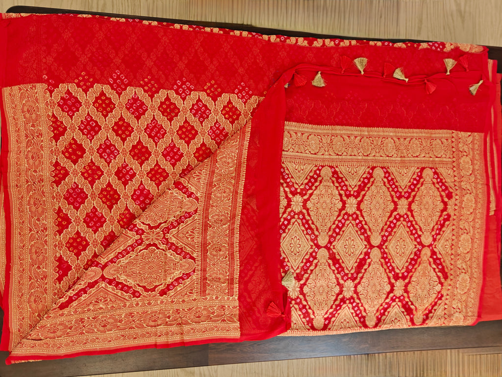 Red Rai Bandhej